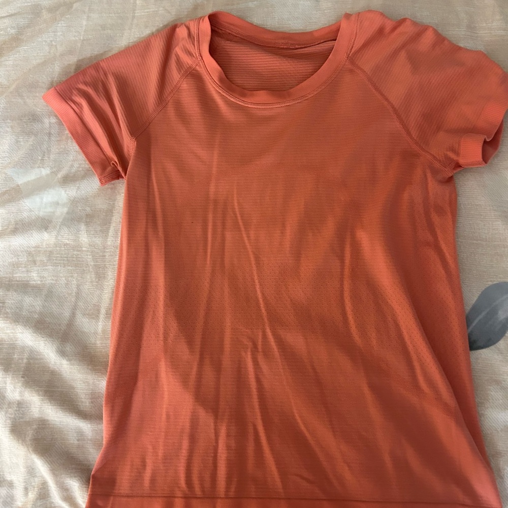 Coral lululemon swiftly tech